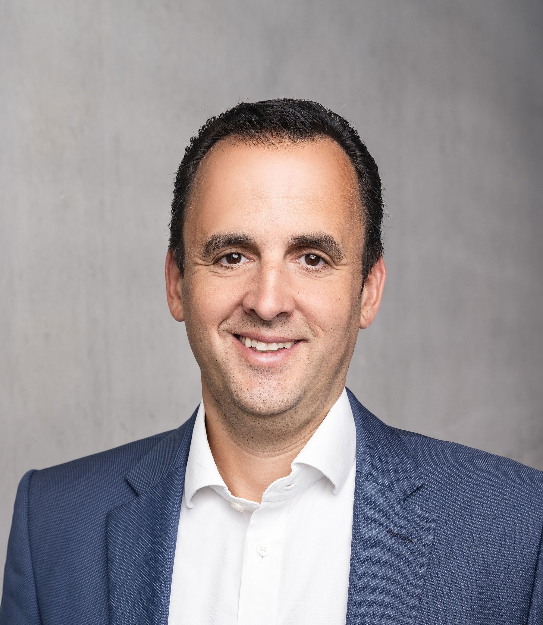 Dr. Simon Kempf