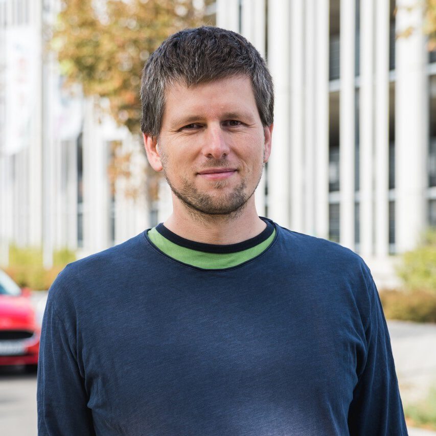 Dr. Torsten Bähr 